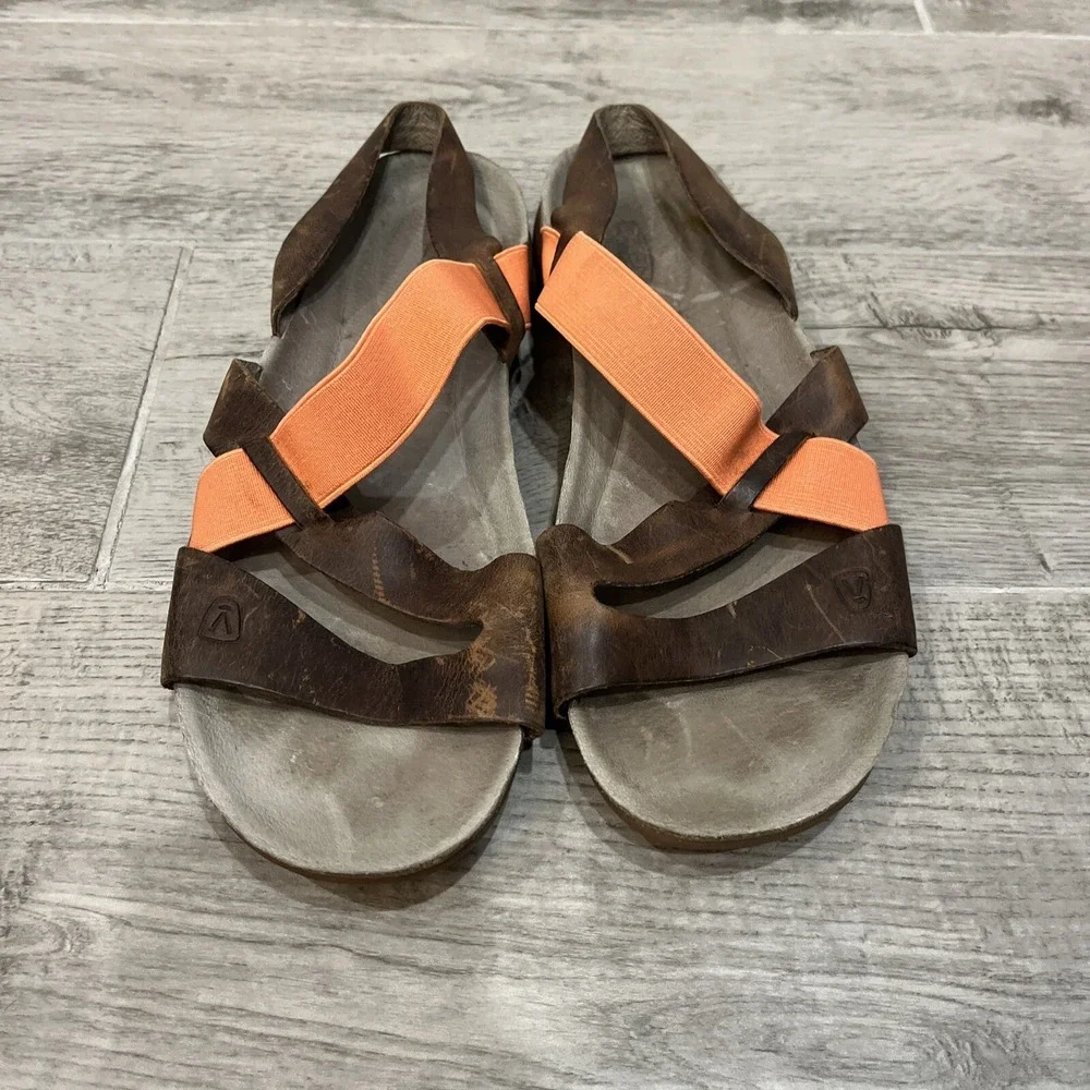 KEEN Women's‎ DAUNTLESS Sport Sandal Shoes Straps Brown Orange Open Toe Size 7.5